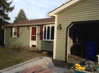 3 Ogee Trl, Brockport, NY 14420