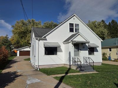 604 N CHESTNUT AVENUE, Marshfield, WI, 54449