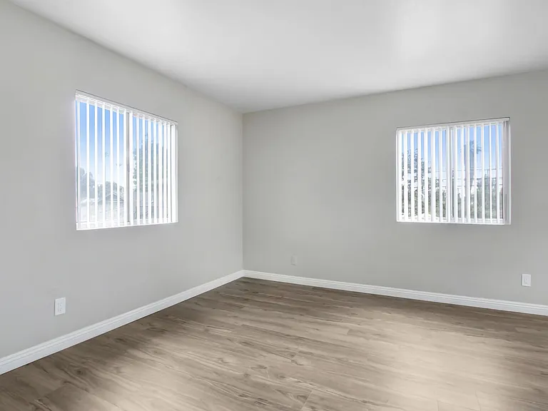 Potomac Apartments — Photo 8