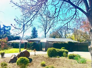 36 S Barneburg Rd, Medford, OR 97504