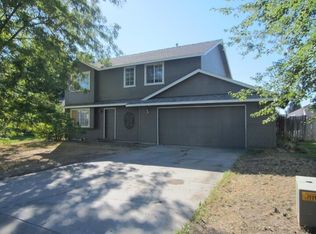 2042 NW Ivy Pl, Redmond, OR 97756