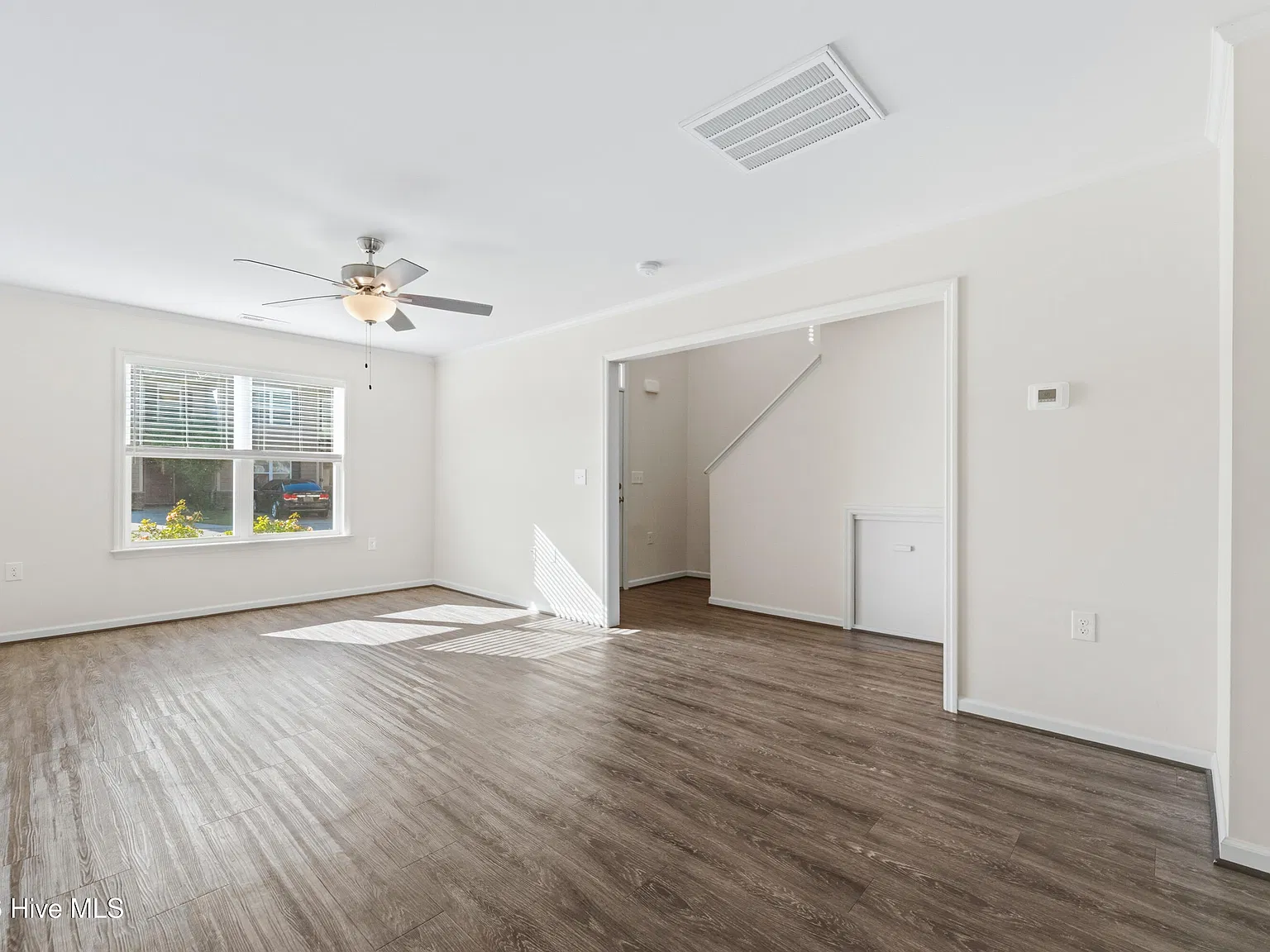 2 bed, 2.5 bath, 1376 sqft, $1,495 — Photo 4