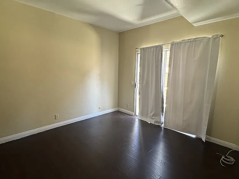 845 N Juarez St — Photo 5