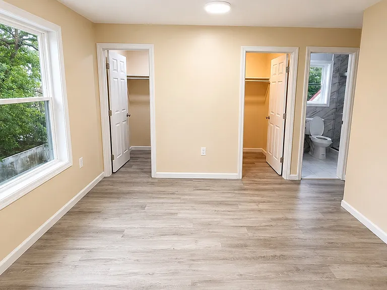 244 Keen St #2 — Photo 5