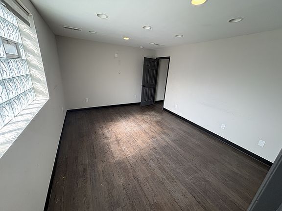 5th image of 572 S Nelson Rd Building F
