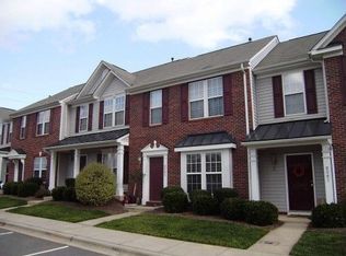 8063 Mariners Pointe Cir, Denver, NC 28037