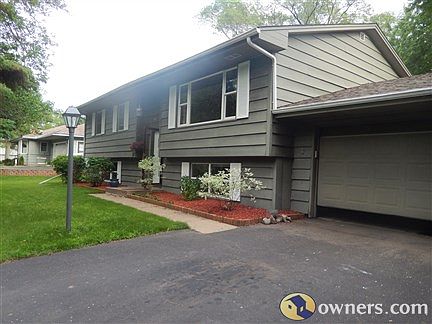 2nd image of 605 131st St E