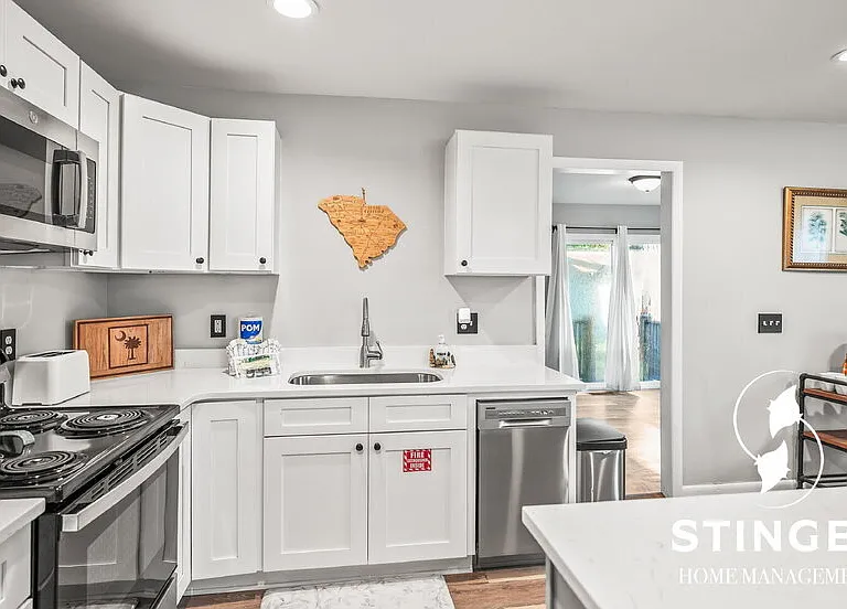 907 Belleview Cir W — Photo 13