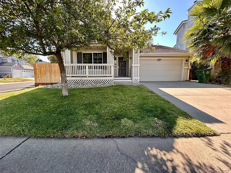 5814 Anchor Bay Way — Photo 1