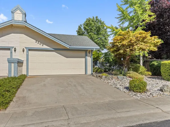 2202 Corral Dr, Auburn, CA 95603