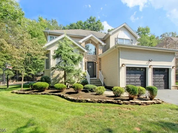 1 Lafayette Dr, Cedar Grove Twp., NJ 07009