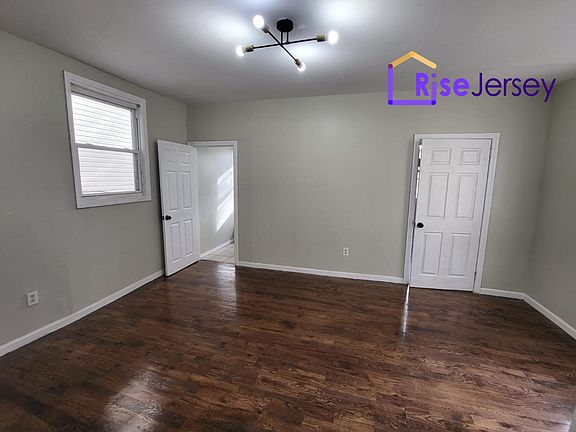 3rd image of 542 S 11th St #1A