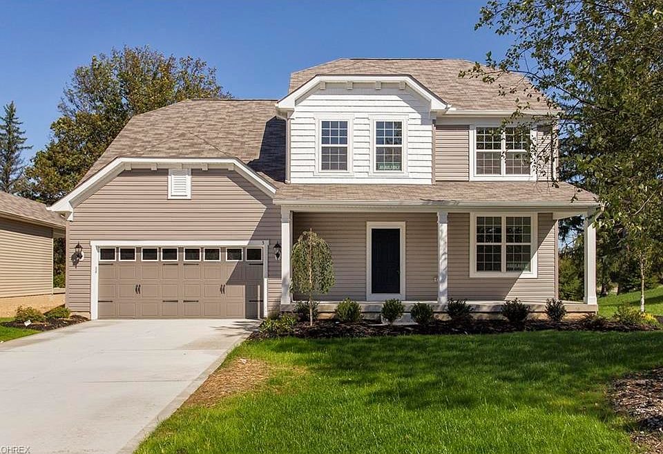 1st image of 3 Hidden Lake Ln