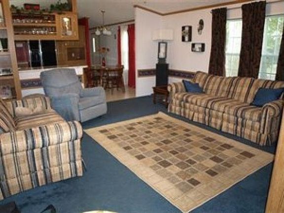 3rd image of 15091 Portage St Lot 45