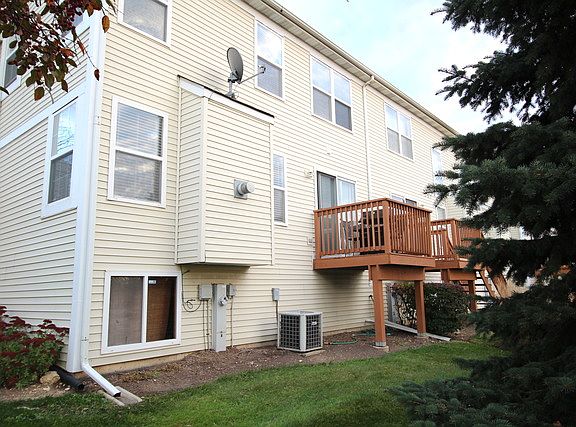 3rd image of 1130 Lillian Ln #155