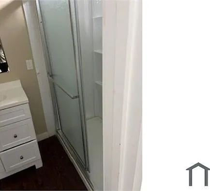 4 bed, 2000 sqft, $2,150 — Photo 4