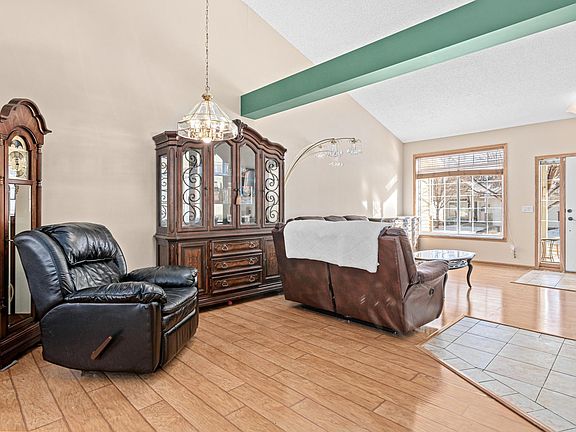 5th image of 416 Creekside Dr