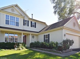147 Jefferson Ln, Streamwood, IL 60107
