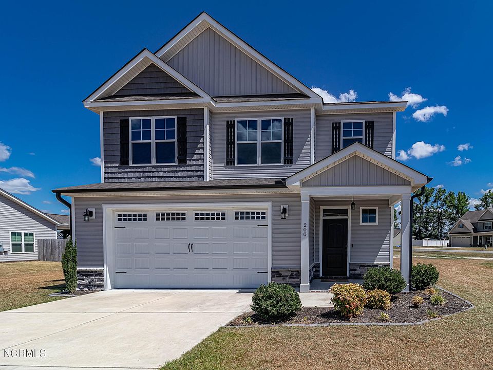 1st image of 200 Weeping Willow Drive
