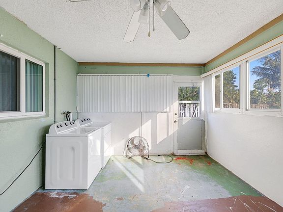 3rd image of 730 NW 1st Ave #730
