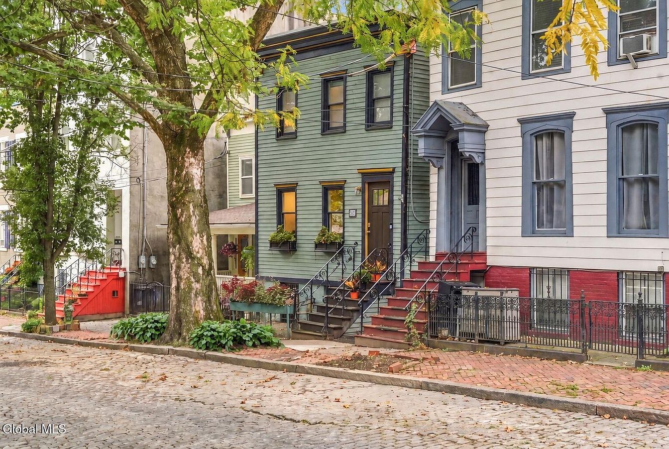 1st image of 204 Jay Street