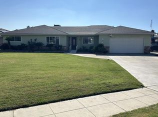 1295 E Los Altos Ave, Fresno, CA