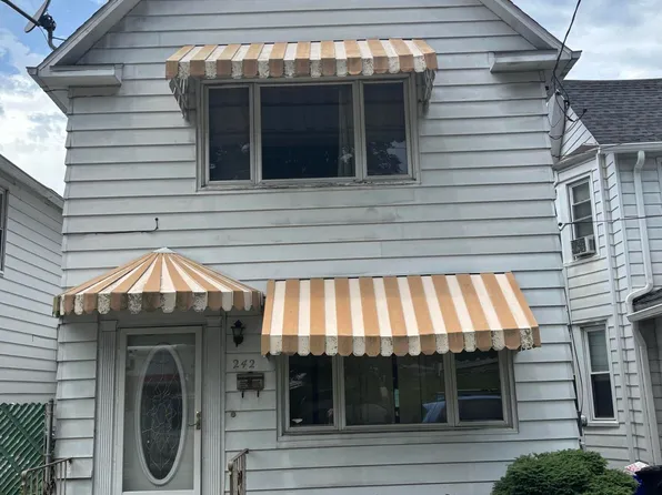 242 State St, Nanticoke, PA 18634