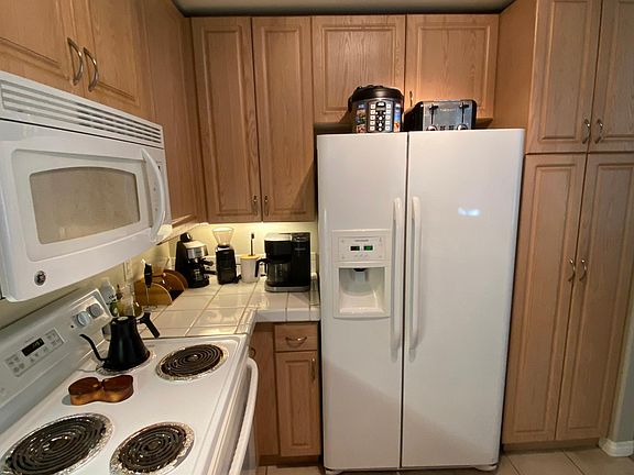 5th image of 1601 India St Unit 308