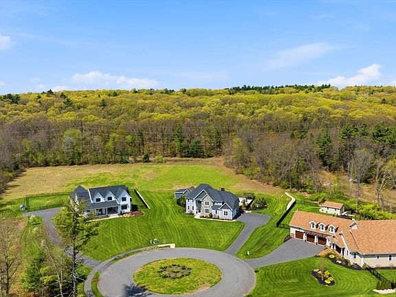 4th image of 10 Fitch Farm Way