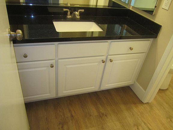 5th image of 4747 Atherton Ave Floor 1