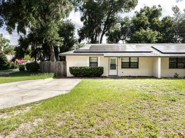 301A Curry St