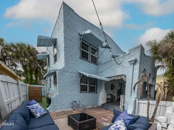 4 Clarendon Ct, Daytona Beach, FL 32118