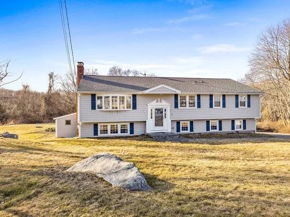 26 Elaine Ct, Scituate, MA 02066