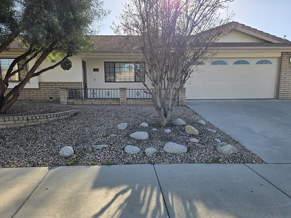 727 Chardonnay Pl