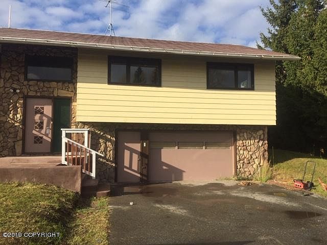2nd image of 2230 E 53rd Ave