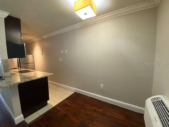 5th image of 1301 S Howard Ave APT B17