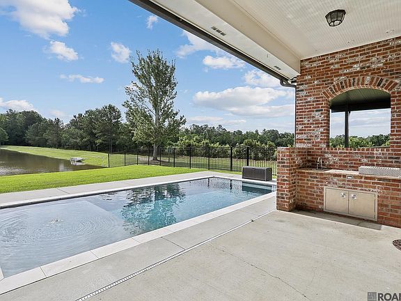 3rd image of 9038 Villa Haven Dr