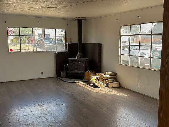 4th image of 2345 E 17th St