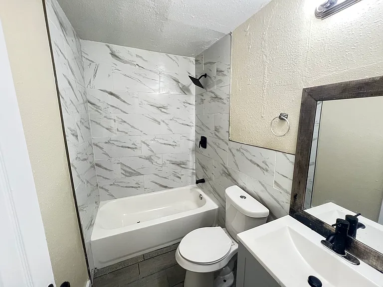 4814 Parry Ave #2 — Photo 6