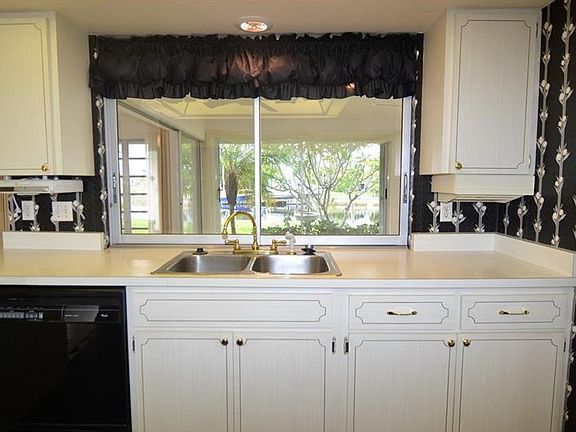 5th image of 1601 Montia Ct