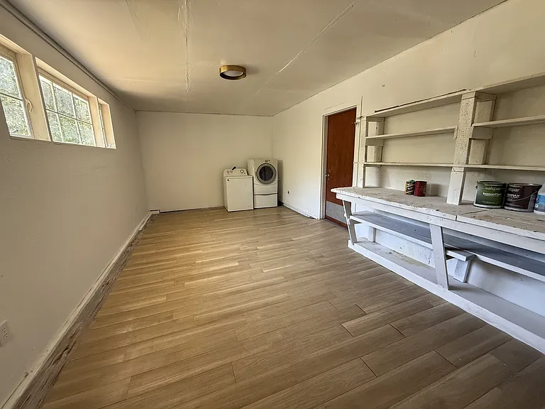710 F St NW — Photo 14