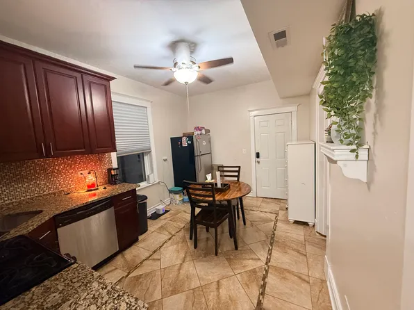 2015 W Coulter St #1, Chicago, IL 60608