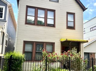 1748 N Artesian Ave, Chicago, IL 60647