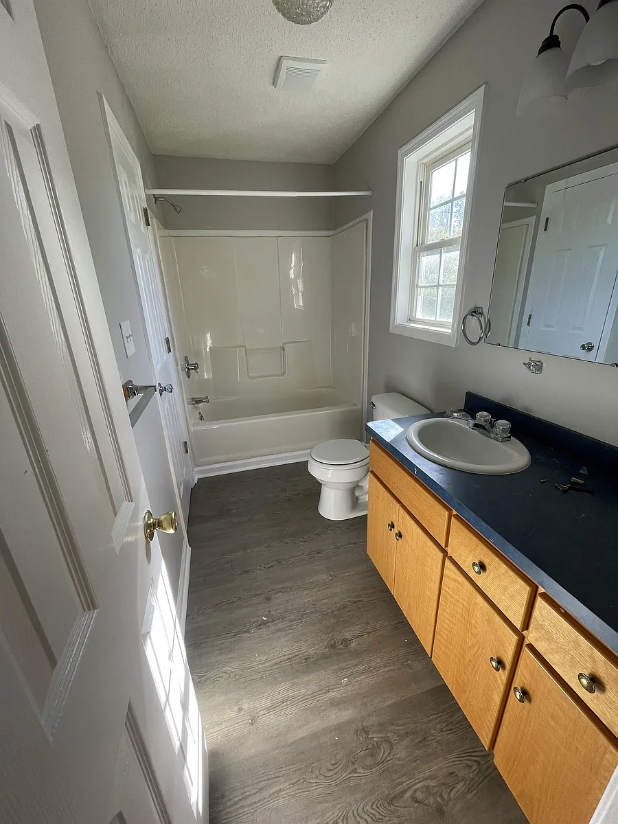 Building Photo - 111 McBrandon Dr #111
