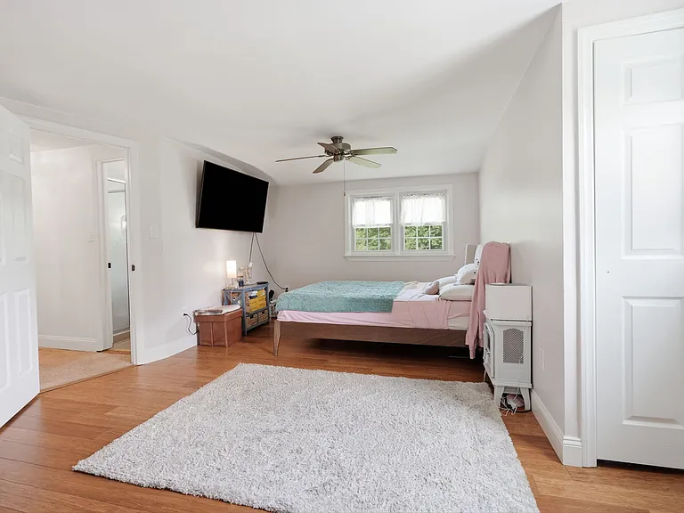 244 Federal City Rd — Photo 19