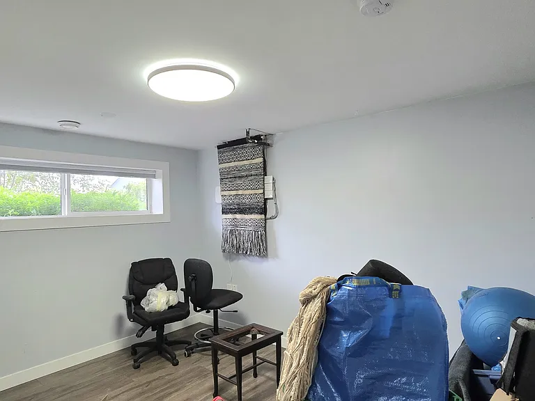 76 E Rundle Pl SW — Photo 17