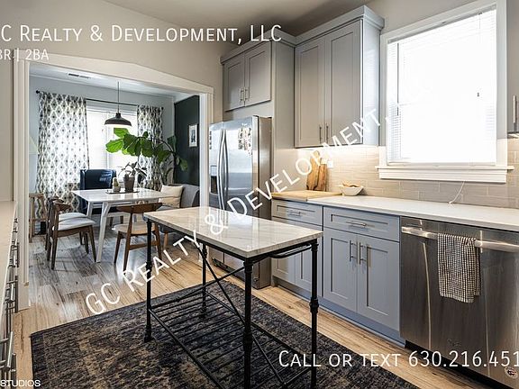 4th image of 1937 N Hamlin Ave #2