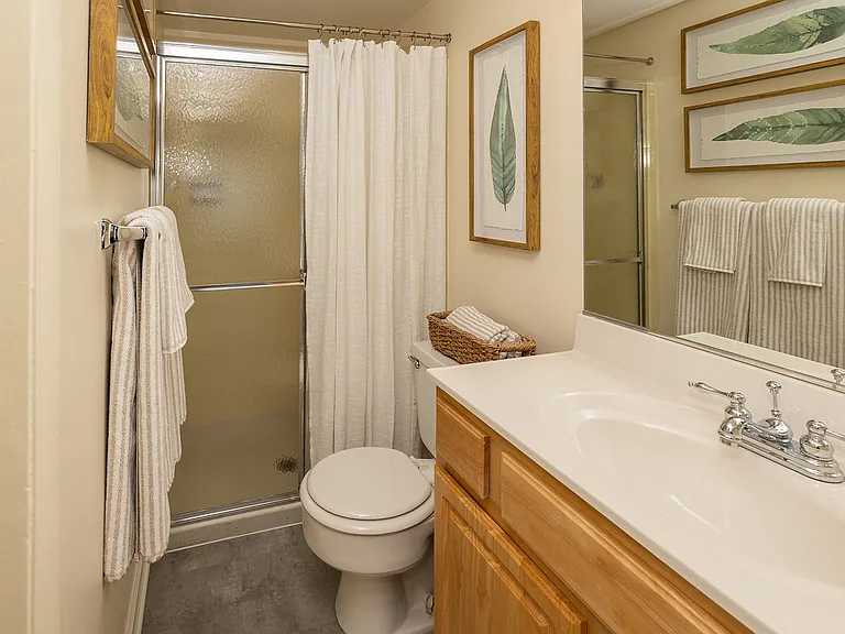 The Brittany Apartments — Photo 11