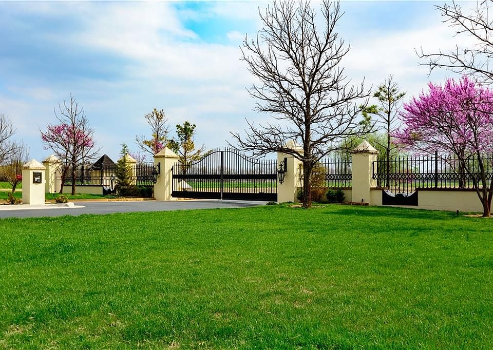 1st image of 777 Cabella Ct