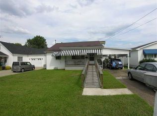 120 4th St, Huntington, WV 25705